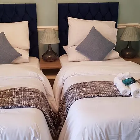 Citi Homes - Grange House * Leeds (West Yorkshire)